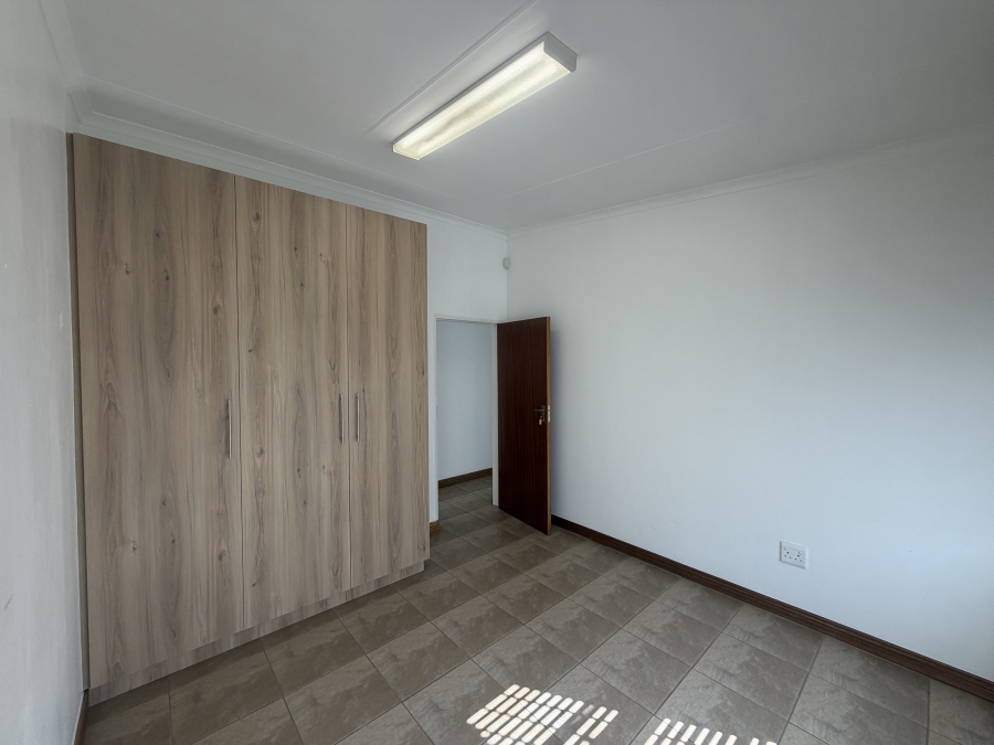 To Let 4 Bedroom Property for Rent in Deltoida A H Gauteng