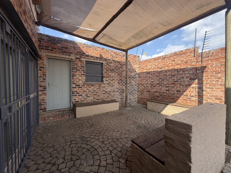 To Let 4 Bedroom Property for Rent in Deltoida A H Gauteng