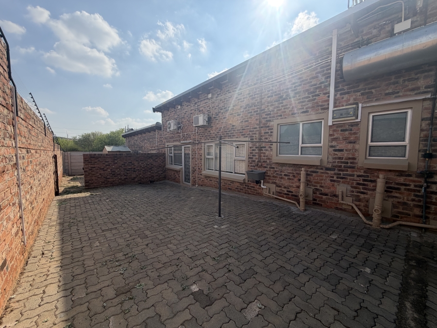 To Let 4 Bedroom Property for Rent in Deltoida A H Gauteng