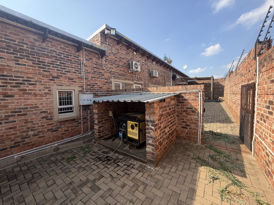 To Let 4 Bedroom Property for Rent in Deltoida A H Gauteng