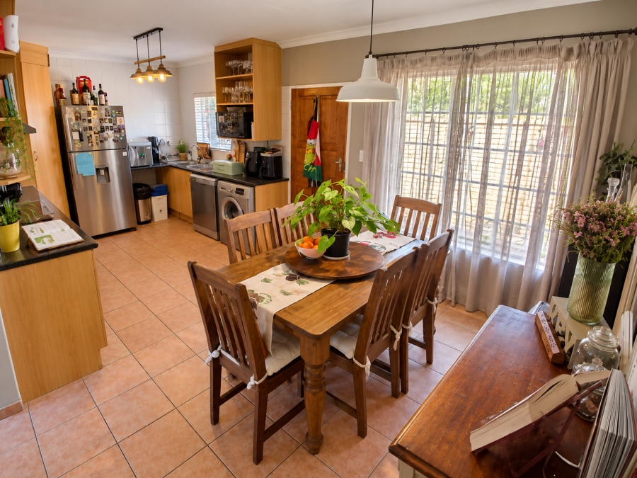 To Let 3 Bedroom Property for Rent in Equestria Gauteng