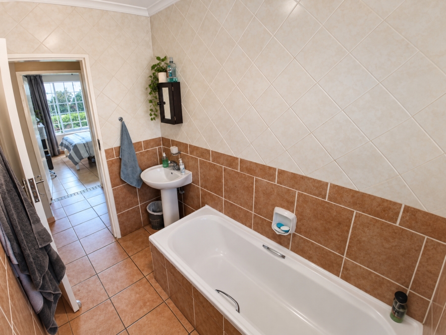 To Let 3 Bedroom Property for Rent in Equestria Gauteng