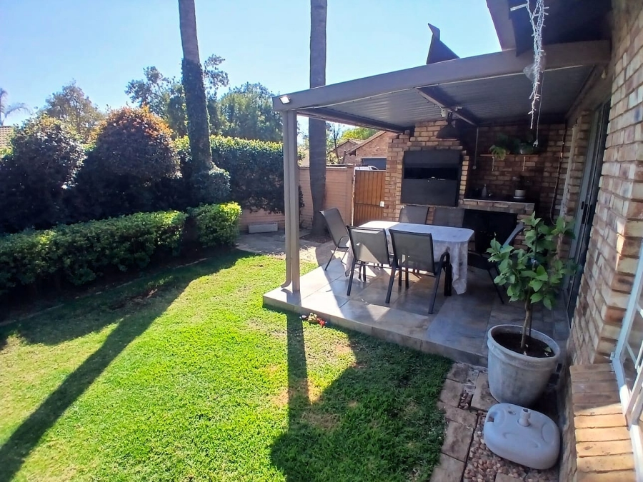 To Let 3 Bedroom Property for Rent in Equestria Gauteng