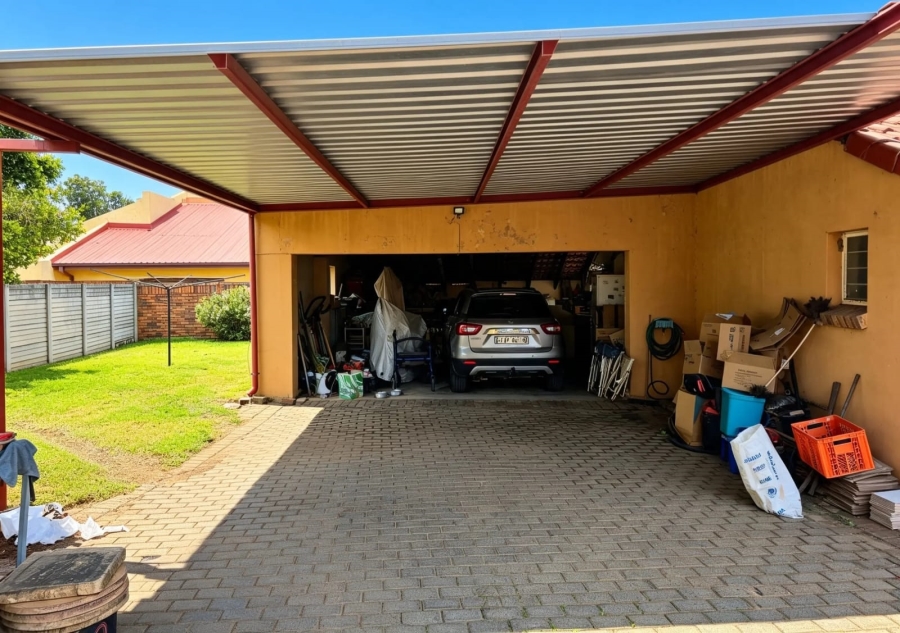 4 Bedroom Property for Sale in Theresa Park Gauteng