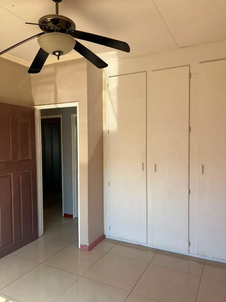 To Let 2 Bedroom Property for Rent in Radiokop Gauteng