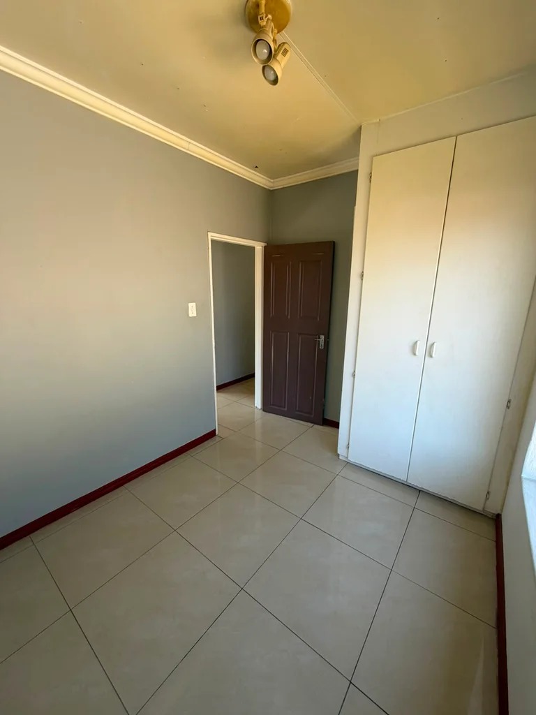 To Let 2 Bedroom Property for Rent in Radiokop Gauteng