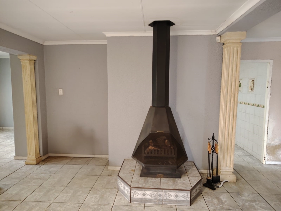 4 Bedroom Property for Sale in Casseldale Gauteng