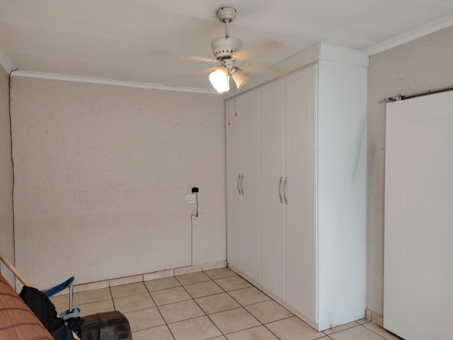 4 Bedroom Property for Sale in Casseldale Gauteng