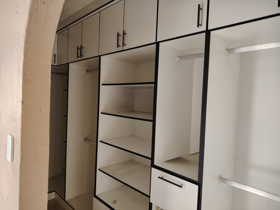 4 Bedroom Property for Sale in Casseldale Gauteng