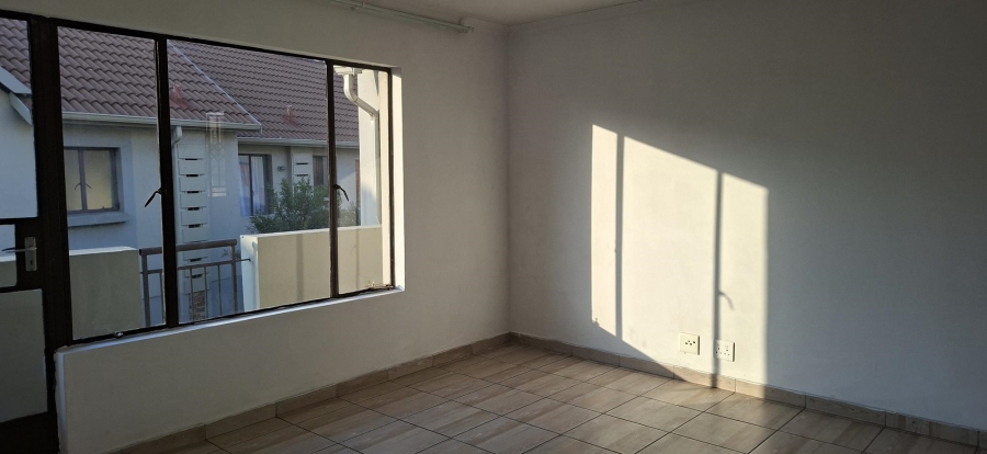 2 Bedroom Property for Sale in Esther Park Gauteng