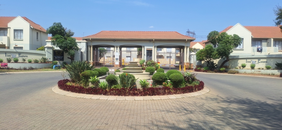 2 Bedroom Property for Sale in Esther Park Gauteng
