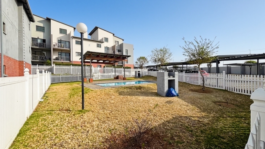 2 Bedroom Property for Sale in Sunninghill Gauteng