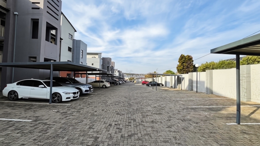 2 Bedroom Property for Sale in Sunninghill Gauteng