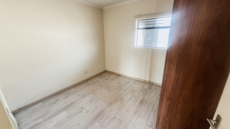 2 Bedroom Property for Sale in Sunninghill Gauteng