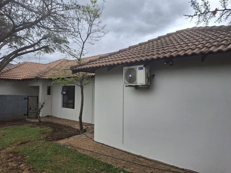 To Let 4 Bedroom Property for Rent in Hazeldean Gauteng