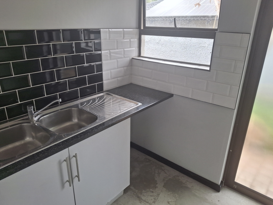 To Let 4 Bedroom Property for Rent in Hazeldean Gauteng