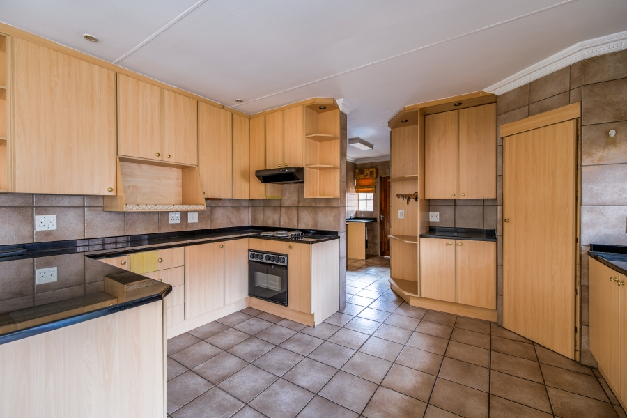 4 Bedroom Property for Sale in Erasmuskloof Gauteng