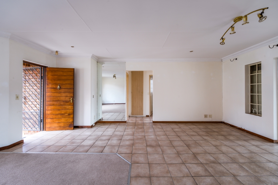 4 Bedroom Property for Sale in Erasmuskloof Gauteng