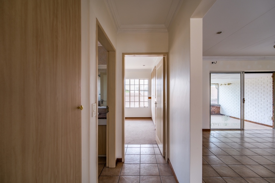 4 Bedroom Property for Sale in Erasmuskloof Gauteng