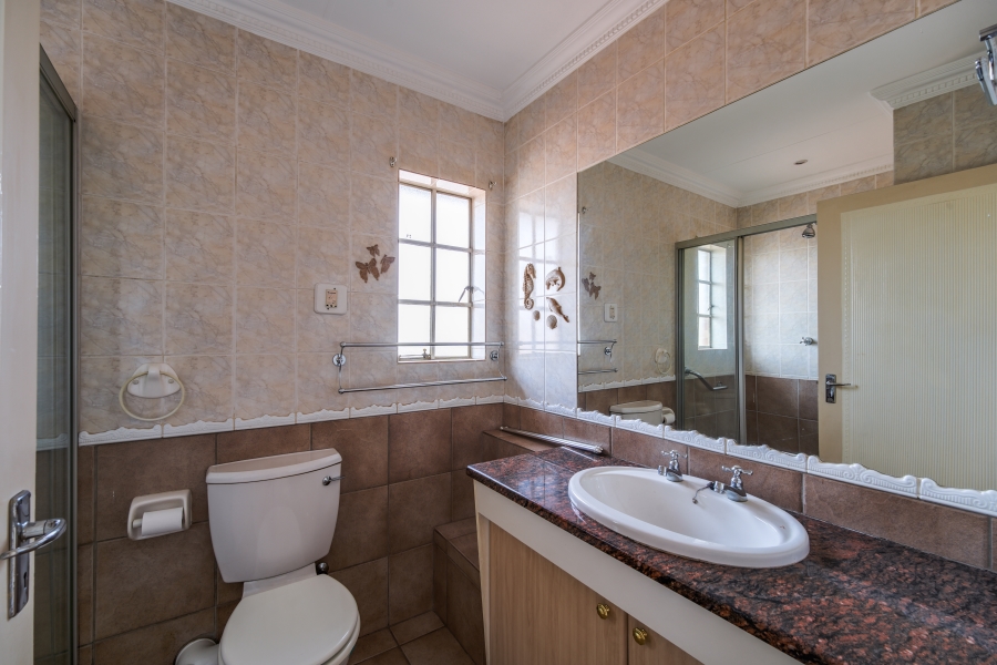 4 Bedroom Property for Sale in Erasmuskloof Gauteng