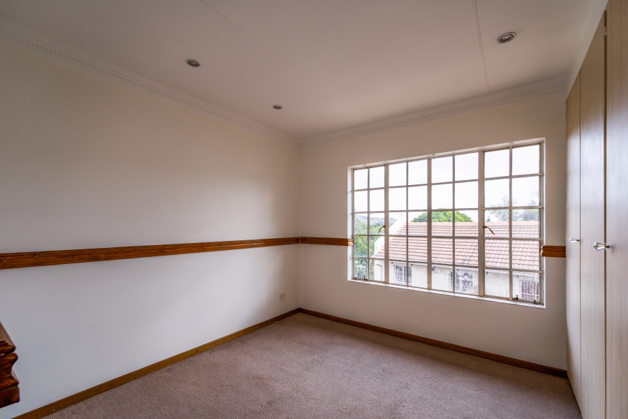 4 Bedroom Property for Sale in Erasmuskloof Gauteng