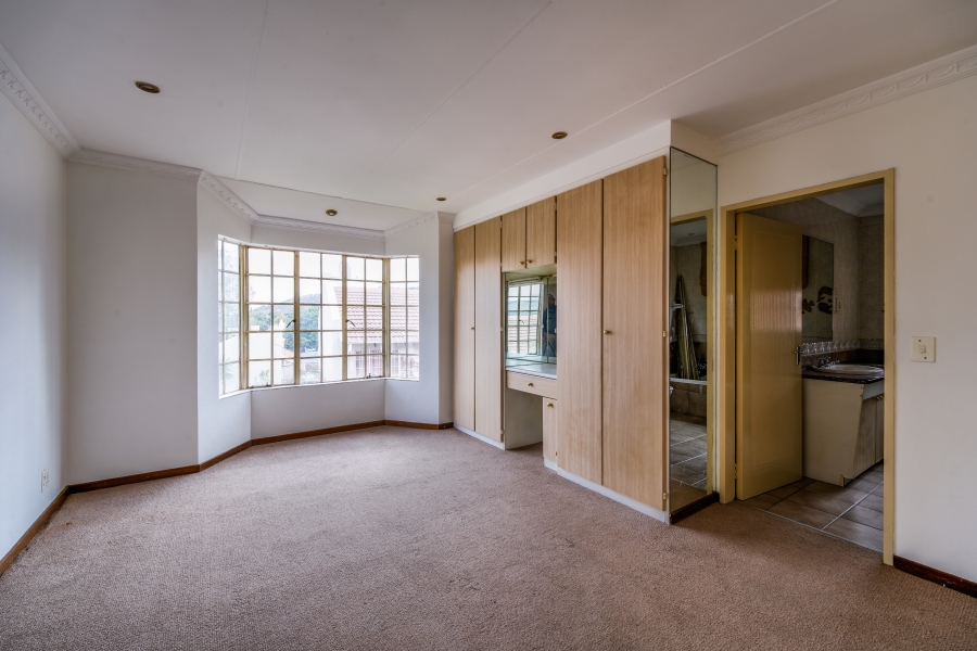 4 Bedroom Property for Sale in Erasmuskloof Gauteng