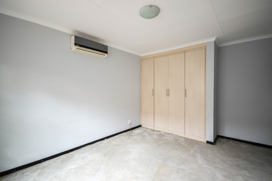 4 Bedroom Property for Sale in The Meadows Gauteng