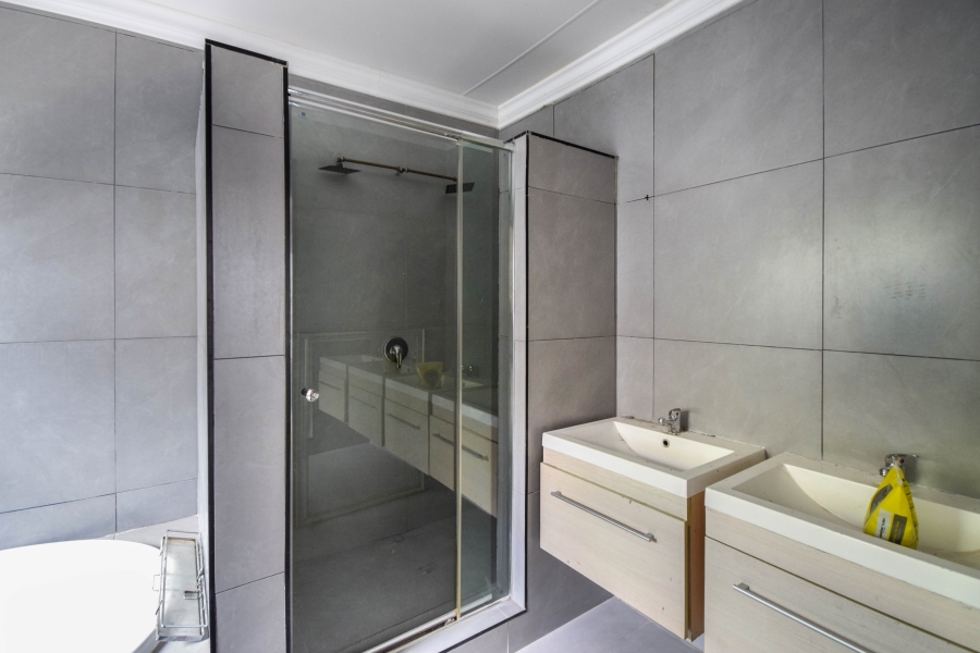 4 Bedroom Property for Sale in The Meadows Gauteng