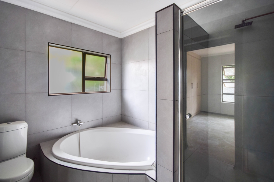 4 Bedroom Property for Sale in The Meadows Gauteng