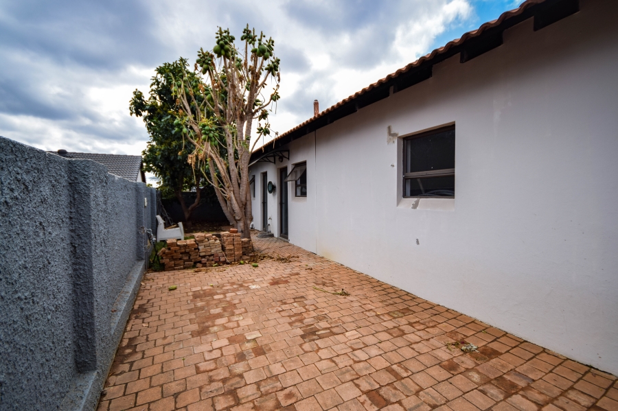 4 Bedroom Property for Sale in The Meadows Gauteng
