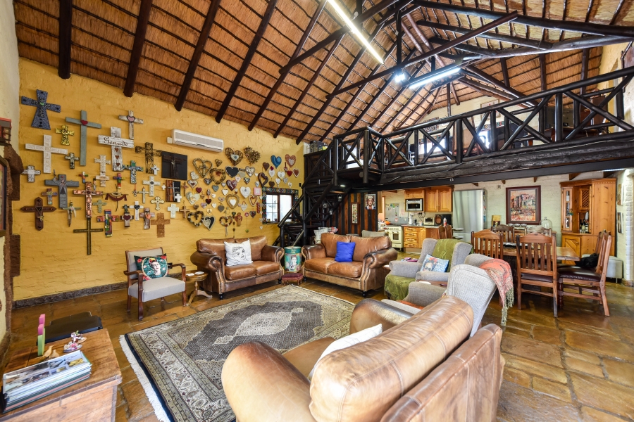 4 Bedroom Property for Sale in Wapadrand Gauteng