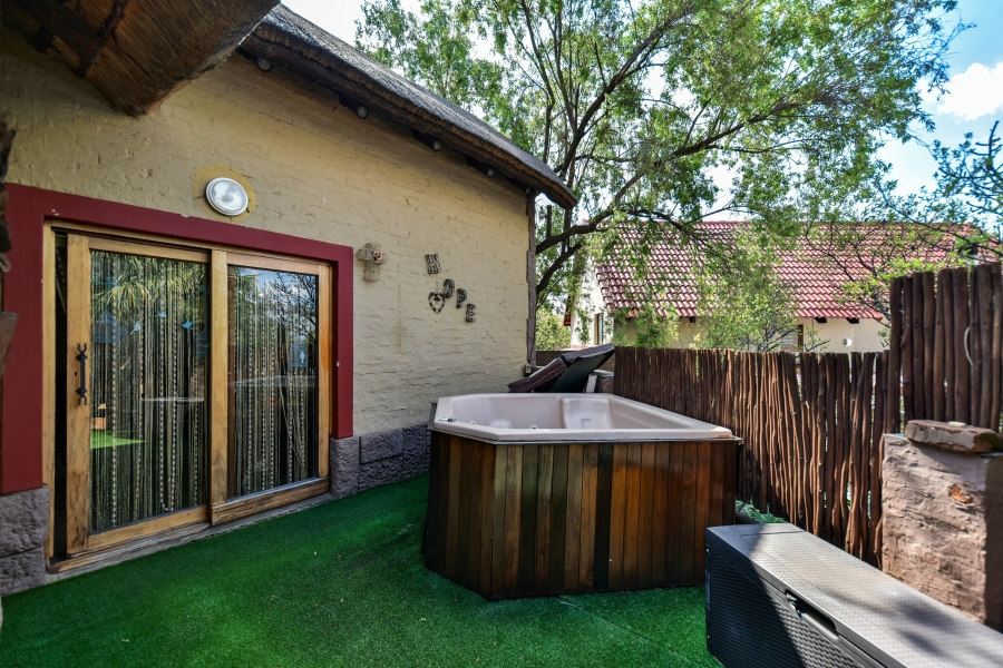 4 Bedroom Property for Sale in Wapadrand Gauteng