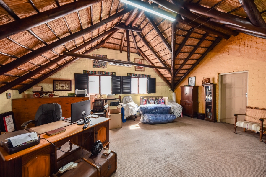 4 Bedroom Property for Sale in Wapadrand Gauteng