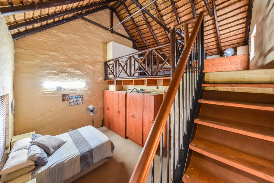 4 Bedroom Property for Sale in Wapadrand Gauteng