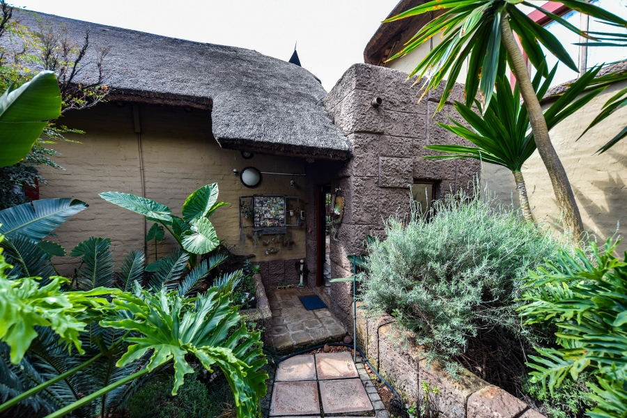4 Bedroom Property for Sale in Wapadrand Gauteng