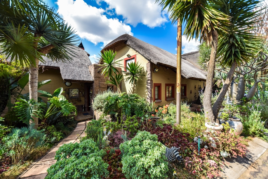 4 Bedroom Property for Sale in Wapadrand Gauteng