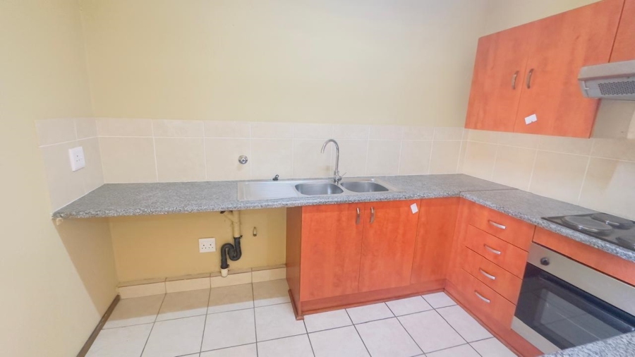 To Let 2 Bedroom Property for Rent in Comet Gauteng