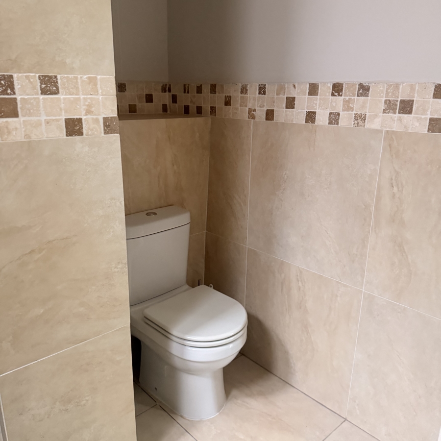 To Let 2 Bedroom Property for Rent in Eltonhill Gauteng