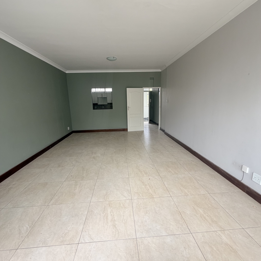 To Let 2 Bedroom Property for Rent in Eltonhill Gauteng
