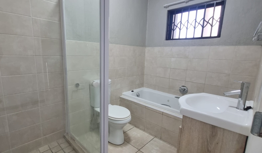 1 Bedroom Property for Sale in Barbeque Downs Gauteng