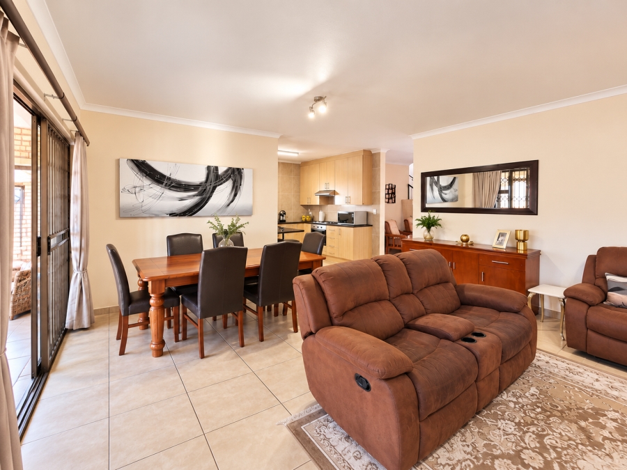 4 Bedroom Property for Sale in North Riding Gauteng