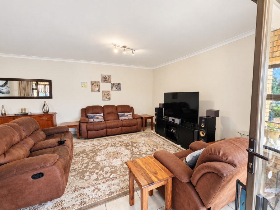 4 Bedroom Property for Sale in North Riding Gauteng