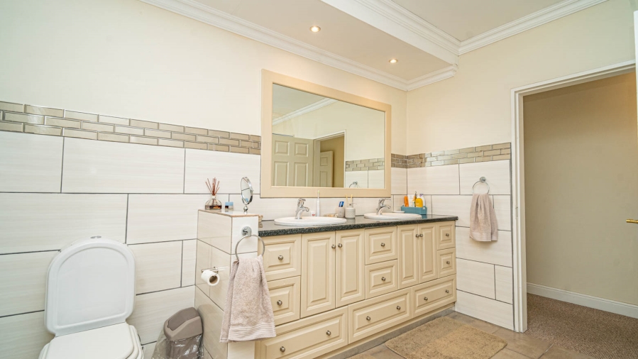 4 Bedroom Property for Sale in Dainfern Valley Gauteng