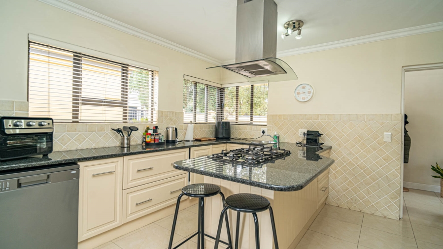 4 Bedroom Property for Sale in Dainfern Valley Gauteng