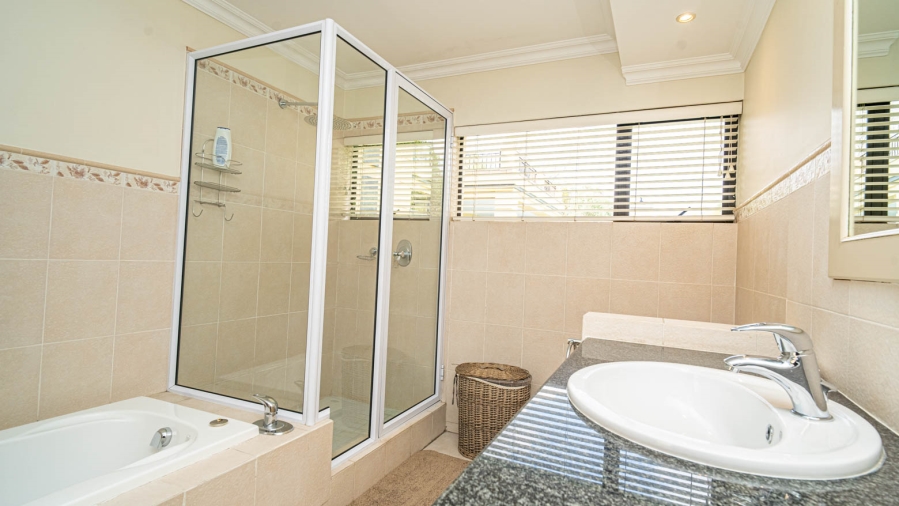 4 Bedroom Property for Sale in Dainfern Valley Gauteng