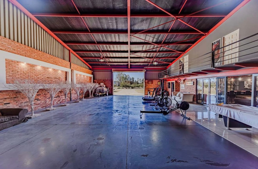 5 Bedroom Property for Sale in Marlbank Gauteng