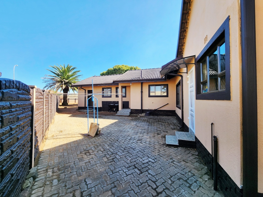 3 Bedroom Property for Sale in Meyerton Park Gauteng