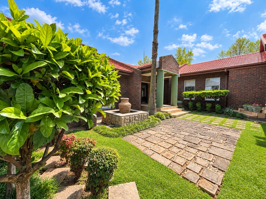 4 Bedroom Property for Sale in Three Rivers Gauteng