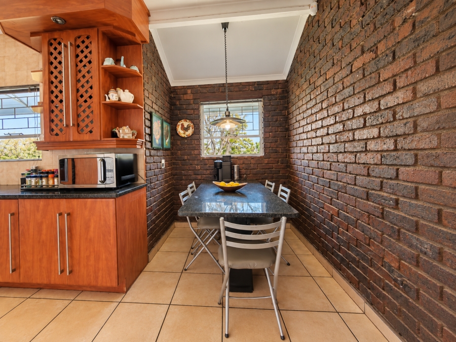 4 Bedroom Property for Sale in Three Rivers Gauteng