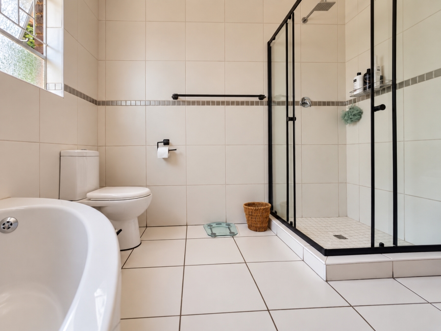 4 Bedroom Property for Sale in Three Rivers Gauteng